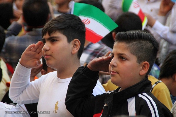 اجرای سرود «سلام فرمانده» در شهرستان اهر