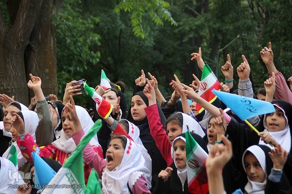 اجرای سرود «سلام فرمانده» در شهرستان اهر