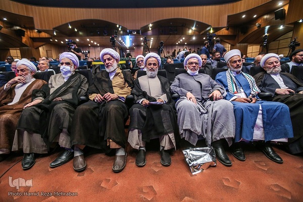 همایش " هم اندیشی میهمانان خارجی شرکت کننده در مراسمات سالگرد ارتحال حضرت امام خمینی (ره) "