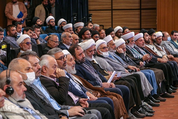 همایش " هم اندیشی میهمانان خارجی شرکت کننده در مراسمات سالگرد ارتحال حضرت امام خمینی (ره) "