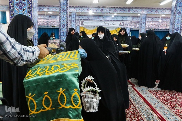 بازدید خادمیاران رضوی از مرکز درمان اقامت اجباری زنان مشهد