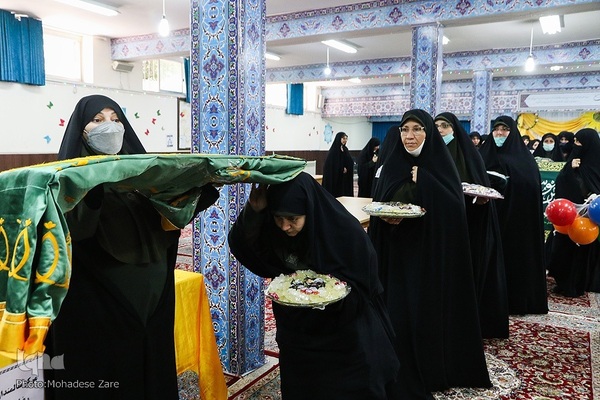 بازدید خادمیاران رضوی از مرکز درمان اقامت اجباری زنان مشهد