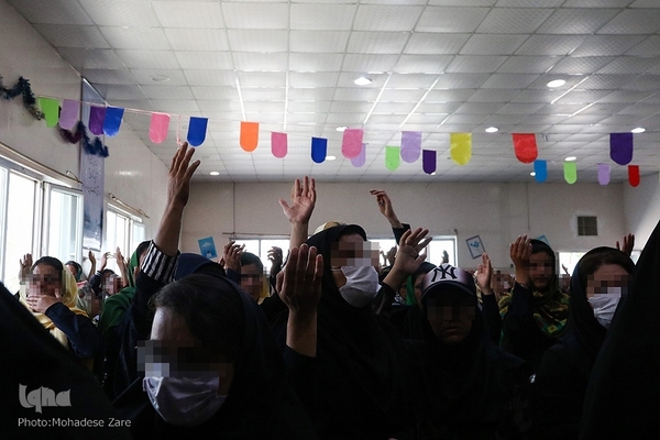 بازدید خادمیاران رضوی از مرکز درمان اقامت اجباری زنان مشهد