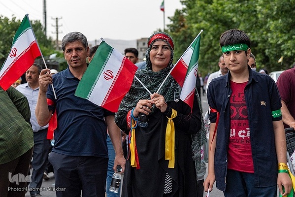 اجرای سرود «سلام فرمانده» در کرج