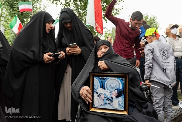 اجرای سرود «سلام فرمانده» در کرج