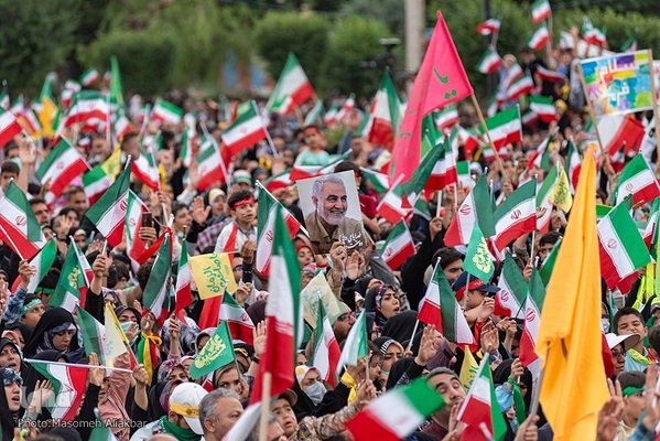 اجرای سرود «سلام فرمانده» در کرج