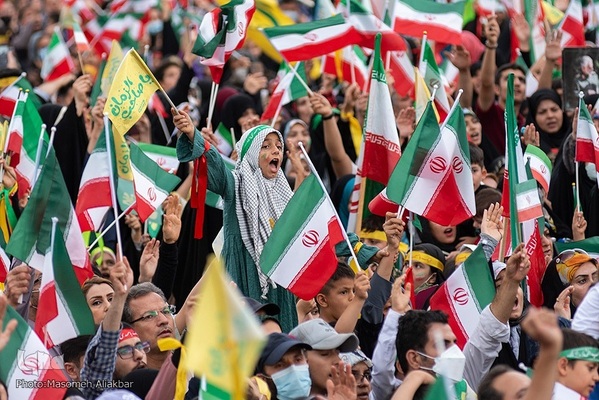 اجرای سرود «سلام فرمانده» در کرج