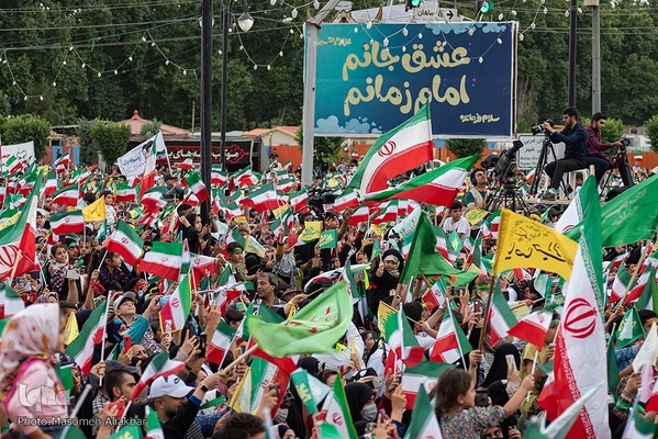 اجرای سرود «سلام فرمانده» در کرج