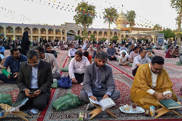 محفل انس با قرآن در حرم حضرت شاهچراغ(ع)‎‎