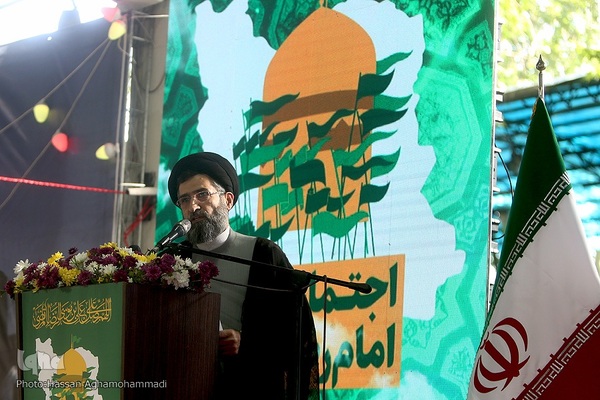 حجت الاسلام و المسلمین حسینی قمی، سخنران اجتماع بزرگ امام رضایی ها «ولایت عشق» 