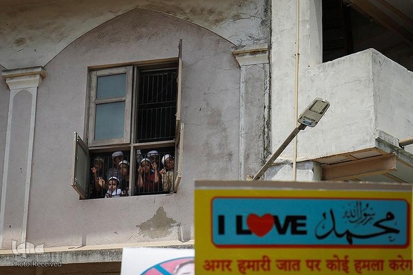اعتراض مسلمانان به هتک حرمت ساحت مقدس پیامبر اکرم (ص) در شهرهای مختلف هند