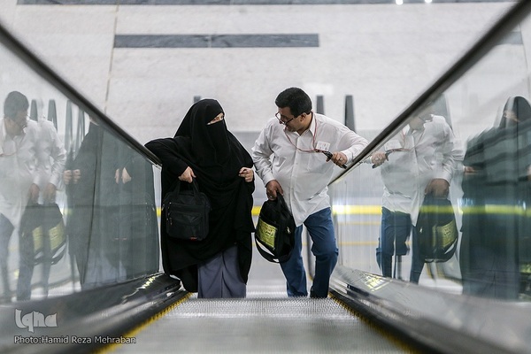 مراسم بدرقه اولین کاروان حجاج ایرانی