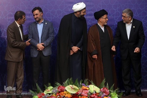 مراسم تودیع سیدحمیدرضا طیبی و معارفه سیدروح‌الله دهقانی فیروزآبادی، رؤسای قدیم و جدید جهاددانشگاهی