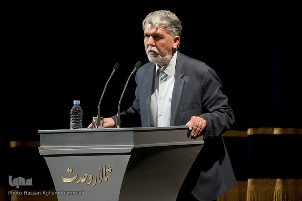 سید عباس صالحی، مدیر مسئول روزنامه اطلاعات