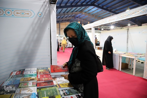 ششمین روز نمایشگاه کتاب، قرآن و محصولات فرهنگی خوزستان