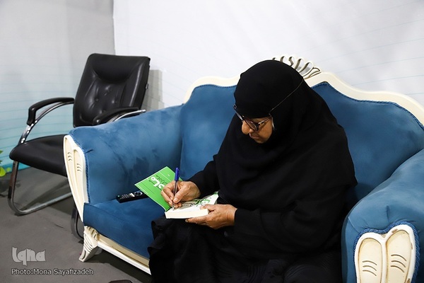 ششمین روز نمایشگاه کتاب، قرآن و محصولات فرهنگی خوزستان