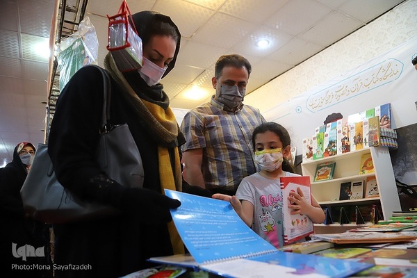 ششمین روز نمایشگاه کتاب، قرآن و محصولات فرهنگی خوزستان