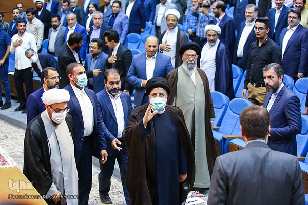 سفر رییس جمهور به اصفهان