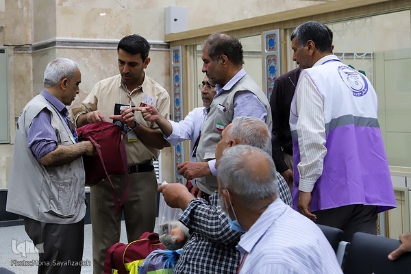 اعزام کاروان حجاج خوزستان به سرزمین نور