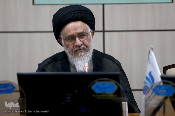 آیت الله  مصطفی محقق داماد، رئیس گروه مطالعات اسلامی فرهنگستان علوم