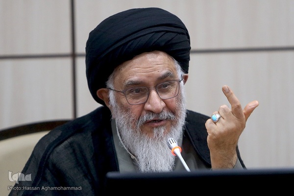 آیت الله  مصطفی محقق داماد، رئیس گروه مطالعات اسلامی فرهنگستان علوم