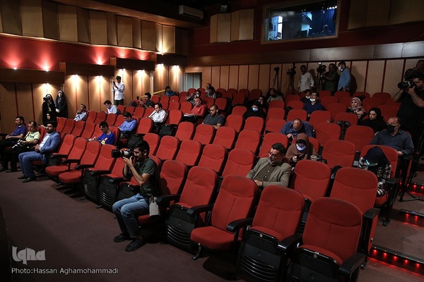 نشست خبری نخستین رویداد گرافیکی ورود کودکان ممنوع