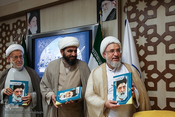 رونمایی از ویژه‌نامه «رفیق دیرین» در آیین بزرگداشت استاد سیدهادی خسروشاهی