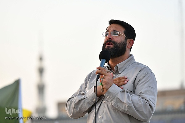  ابوذر روحی، خواننده سرود «سلام فرمانده» 