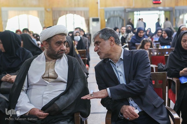 مراسم افتتاحیه دومین دوره مسابقات سراسری قرآن‌کریم همسران و فرزندان کارکنان ستادی وزارت‌نفت 