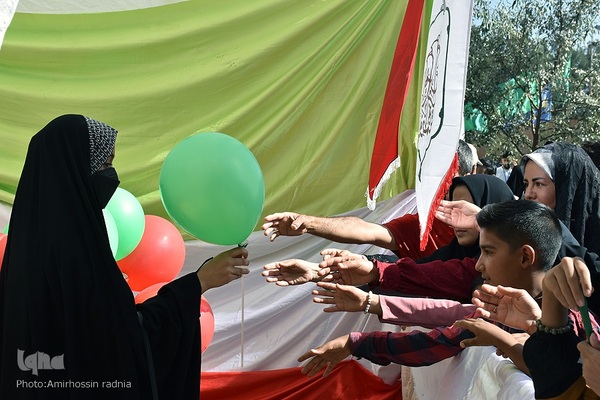 اجتماع عظیم همخوانی سرود سلام فرمانده در بیرجند