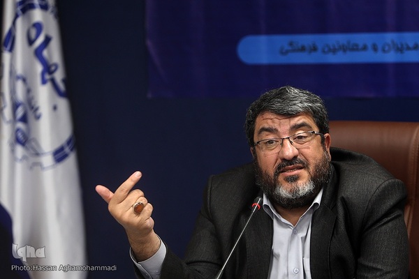 فواد ایزدی، عضو هیئت علمی دانشگاه تهران 