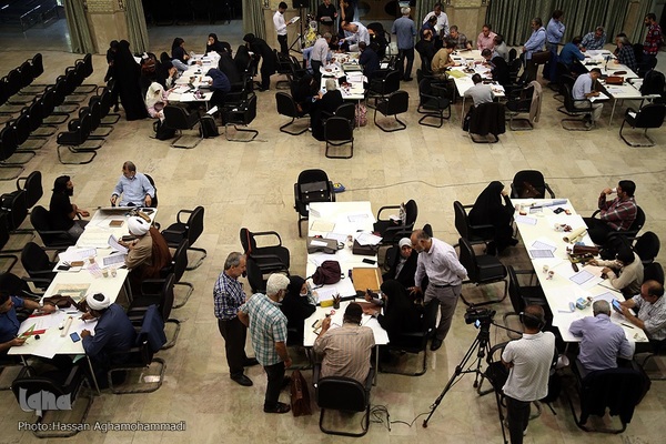 گردهمایی نسخ نویسان و ثلث نویسان ایران اسلامی در حسینیه الزهرا(س)