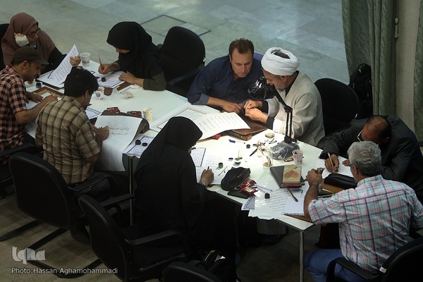 گردهمایی نسخ نویسان و ثلث نویسان ایران اسلامی در حسینیه الزهرا(س)