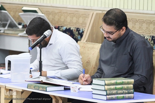 اولین دوره مسابقات قرائت تحقیق، ترتیل و تقلیدی قرآن مجید «ریاض الفرقان» در اهواز