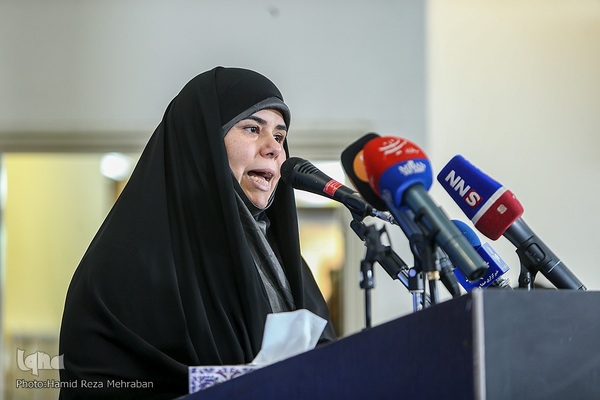 فاطمه قاسم‌پور، رئیس فراکسیون زنان و خانواده مجلس شورای اسلامی