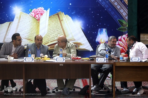 مرحله شهرستانی مسابقات سراسری قرآن بخش برادران سازمان اوقاف و امور خیریه در بقعه شیخ طرشتی (ره)