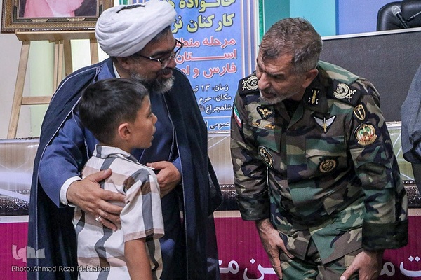 اختتامیه مسابقات قرآن خانواده‌های کارکنان نزاجا در شیراز