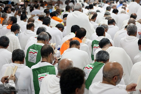 مراسم دعای عرفه حجاج ایرانی در صحرای عرفات