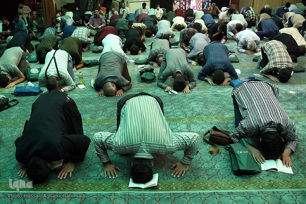 مراسم پر فیض قرائت دعای عرفه در مسجد دانشگاه تهران