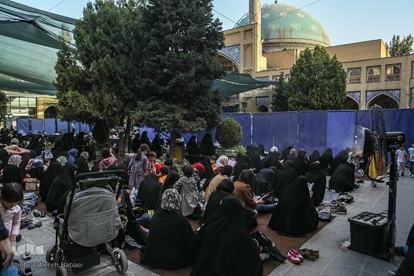 مراسم دعای عرفه در مسجد دانشگاه شریف