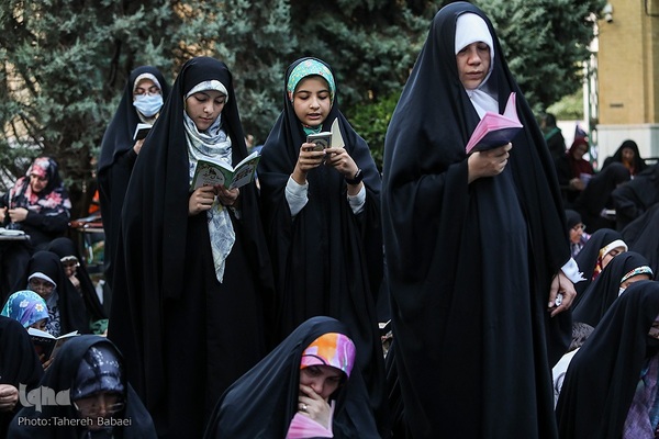 مراسم دعای عرفه در مسجد دانشگاه شریف