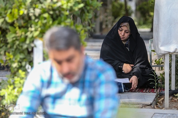 مراسم دعای عرفه در گلزار شهدای بهشت زهرا(س)