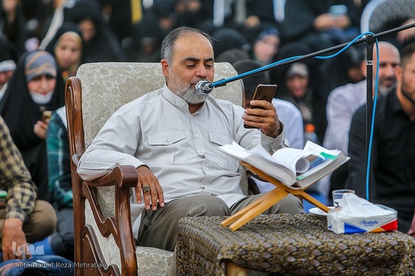 مراسم دعای عرفه در گلزار شهدای بهشت زهرا(س)