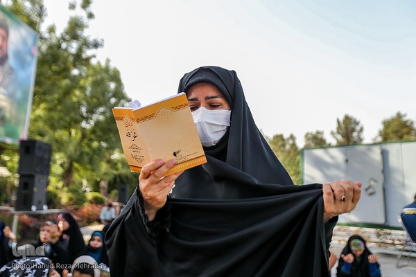 مراسم دعای عرفه در گلزار شهدای بهشت زهرا(س)