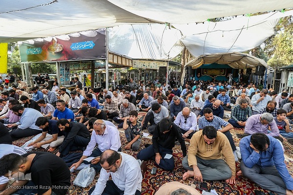 مراسم دعای عرفه در گلزار شهدای بهشت زهرا(س)