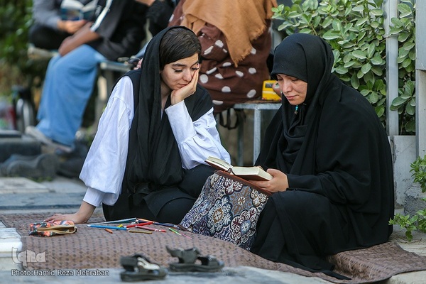 مراسم دعای عرفه در گلزار شهدای بهشت زهرا(س)