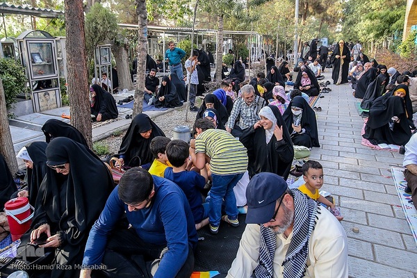 مراسم دعای عرفه در گلزار شهدای بهشت زهرا(س)