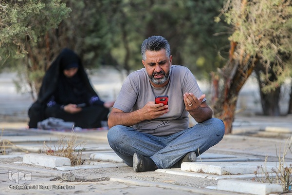 مراسم دعای عرفه در گلزار شهدای بهشت زهرا(س)