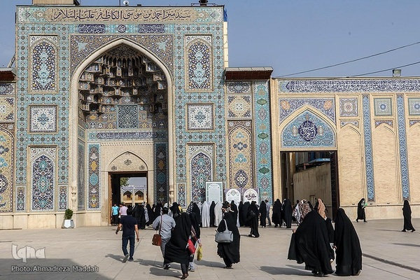 مراسم قرائت دعای پرفیض عرفه در حرم مطهر حضرت شاهچراغ(ع) شیراز