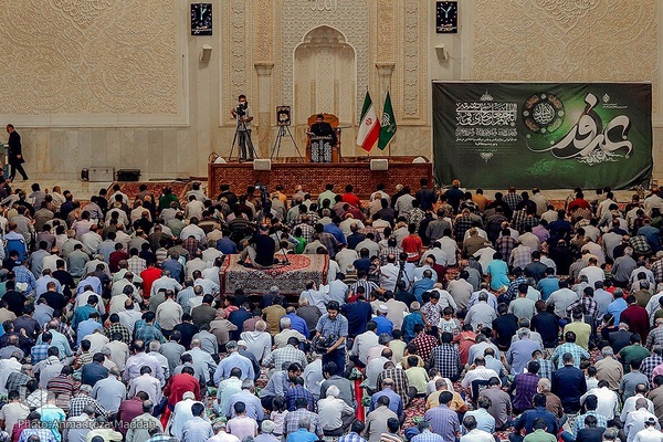 مراسم قرائت دعای پرفیض عرفه در حرم مطهر حضرت شاهچراغ(ع) شیراز